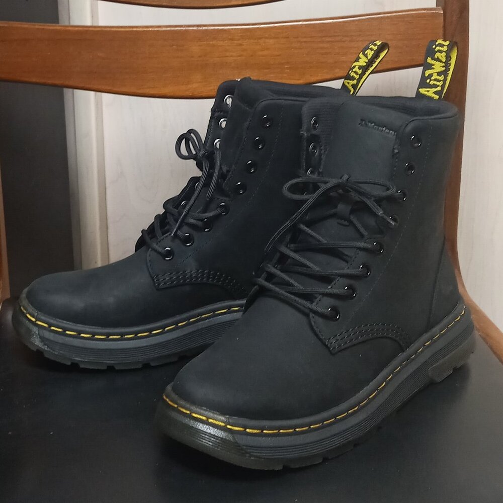 Dr. Martens Crewson Leather Everyday Boots  Size: 9 L , 8 M US